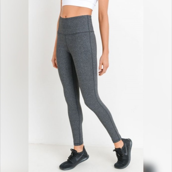 Mono B / Leggings Hut Pants - Highwaist Essential Solid Leggings